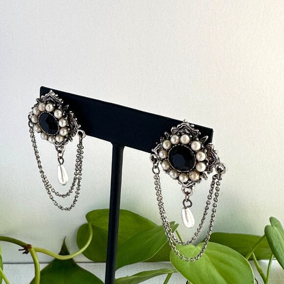 Vintage Pearl and Black Glass Pierced Dangle Earrings - Picture 3 of 7